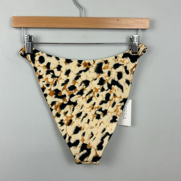 NWT RESA Betsy Bikini Bottom in Balthazar Sz M - Picture 7 of 13